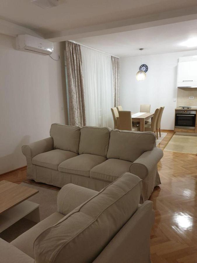 Dobi Apartmani Wing Jagodina Exterior foto