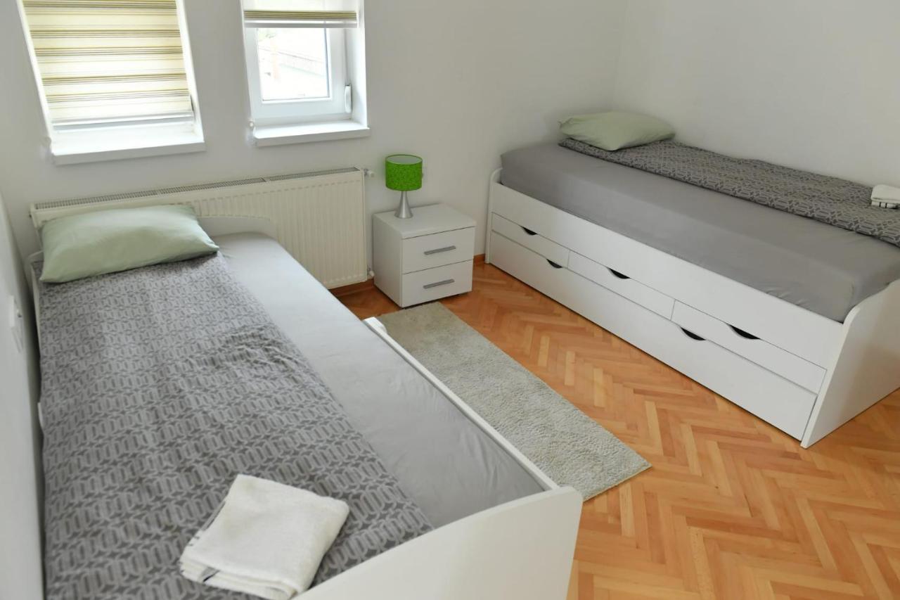 Dobi Apartmani Wing Jagodina Exterior foto