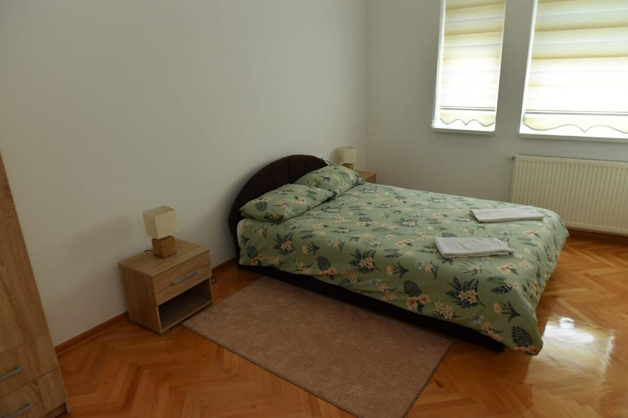 Dobi Apartmani Wing Jagodina Exterior foto